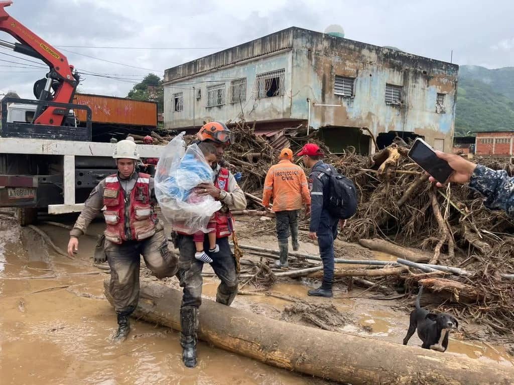 Βενεζουέλα: Τουλάχιστον 22 νεκροί και 52 αγνοούμενοι από πλημμύρες και κατολισθήσεις