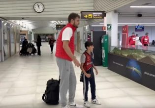 Η… τρέλα για μια φωτογραφία με τον Βεζένκοφ και οι πανηγυρισμοί για το διπλό στη Βιτόρια (vid)