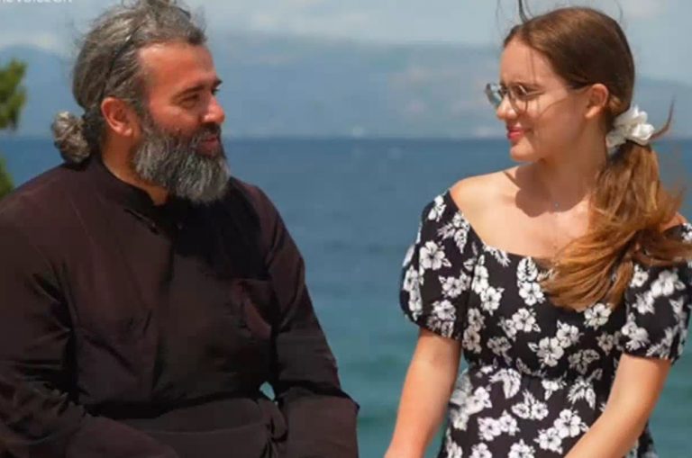 The Voice: Η 17χρονη κόρη ιερέα που προβλημάτισε τους κριτές – Γύρισαν τις καρέκλες τους;