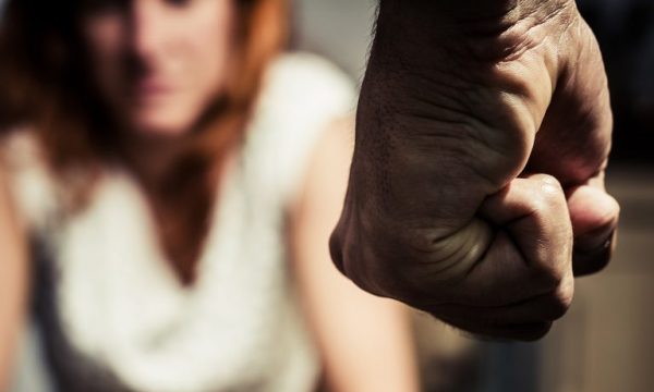 Κρήτη: 36χρονη κατήγγειλε τον 54χρονο σύντροφο της για ξυλοδαρμό