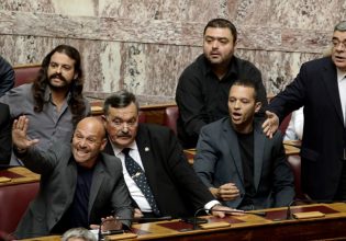 Βουλή: Ο γρίφος του αποκλεισμού για τους καταδικασμένους χρυσαυγίτες