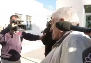 Τάσος Χαλκιάς: Εξοργισμένος έξω από τα δικαστήρια – «Έλα, έλα παιδιά…»