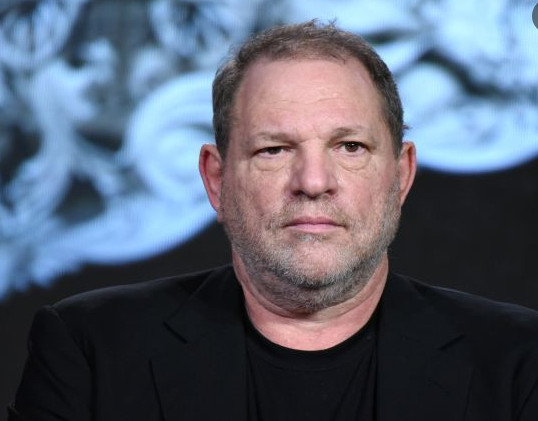 Νέα καταγγελία για τον Χάρβεϊ Γουάινσταϊν: «Εκσπερμάτωσε πάνω μου, στο στήθος μου και στο πρόσωπο μου»
