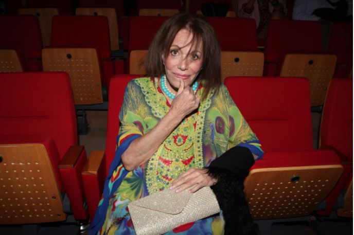 Σπάνια έξοδος για τη Μαίρη Χρονοπούλου – Ποια είναι η κατάσταση της υγείας της