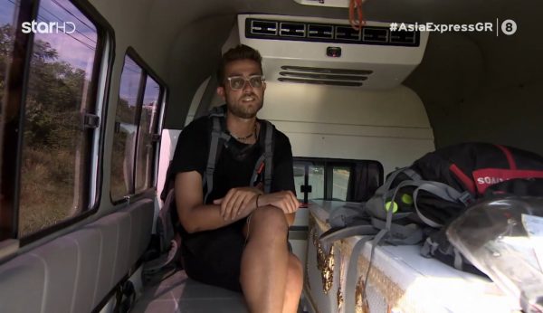 Asia Express: Fipster και Βασάλος «αγκαλιά» με φέρετρο – «Είστε τρελοί ρε;»