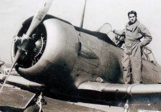 Κωνσταντίνος Χατζηλάκος: Πέθανε ο θρυλικός πιλότος, τελευταίος επιζών του Β΄ Παγκοσμίου Πολέμου,