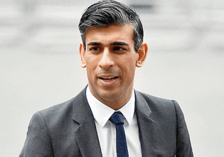 Βρετανία: Ο Ρίσι Σουνάκ στρέφεται κατά των τρανς δικαιωμάτων – «Υπάρχει μόνο το βιολογικό φύλο»