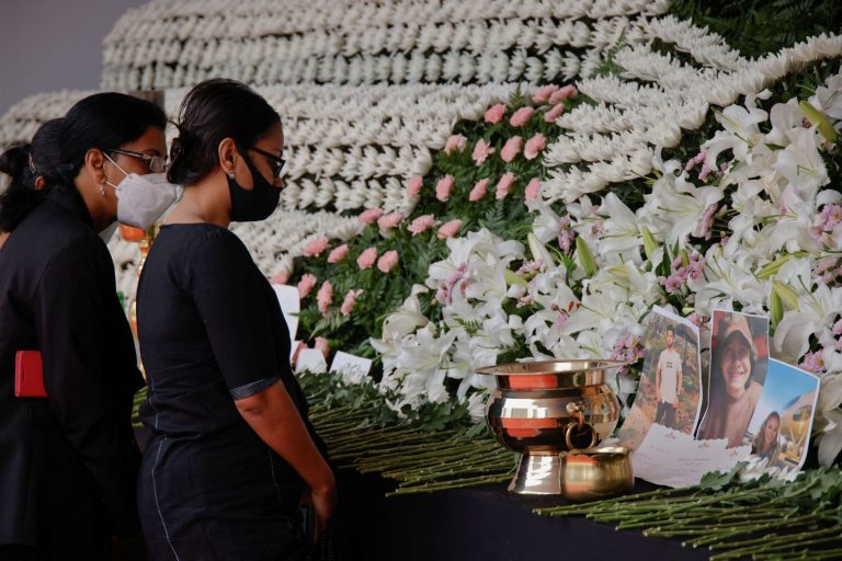 Νότια Κορέα: Αυξάνεται η οργή των πολιτών – Συγγνώμη ζητά η κυβέρνηση για τα ανεπαρκή μέτρα