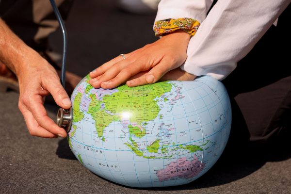 COP27: «Πράσινο φως» για την ίδρυση ταμείου για τις φτωχότερες χώρες