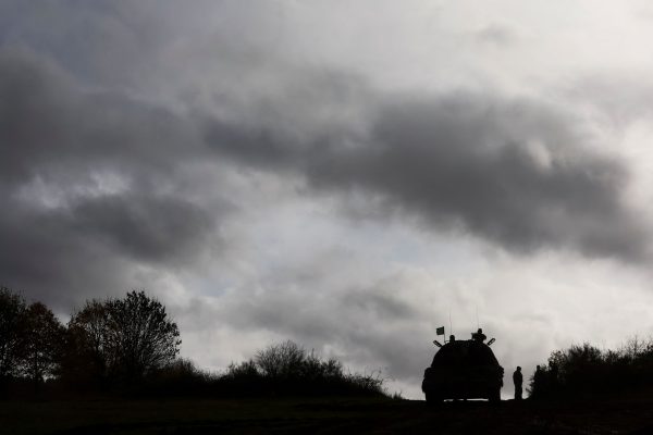 Economist: Η Ρωσία κλιμακώνει γιατί χάνει στην Ουκρανία – Η Δύση πρέπει να στηρίξει το Κίεβο