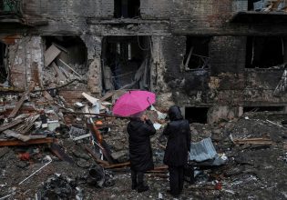 Ουκρανία: Η Ευρώπη στέλνει γεννήτριες σε μια χώρα βυθισμένη στο κρύο σκοτάδι