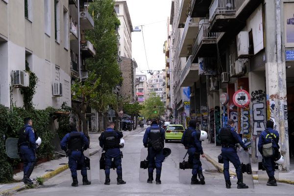 Πολυτεχνείο: 5.682 αστυνομικοί, «Αίαντες», drones στο κέντρο της Αθήνας – Ποιοι δρόμοι κλείνουν