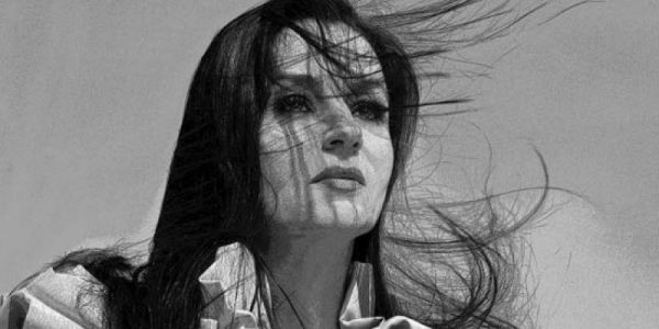 Καρυοφυλλιά Καραμπέτη: Αποκάλυψε την ηλικία της και τι είναι αυτό τη θυμώνει