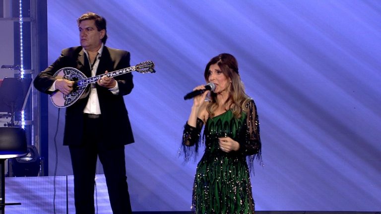 Η Κατερίνα Στανίση «τα σπάει» στο Σπίτι με το MEGA