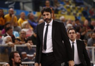 Εβγαλε το… καπέλο στον Ολυμπιακό ο Μουμπρού: «Παίζει υπέροχο μπάσκετ»