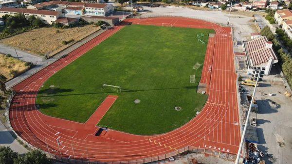 Ανακαινίζεται ολοκληρωτικά το Δημοτικό Στάδιο Καλλονής