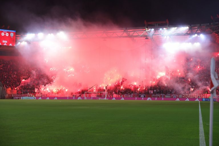 Κατάμεστο το «Καραϊσκάκη»: Ο Ολυμπιακός ανακοίνωσε sold out για το ντέρμπι με την ΑΕΚ (pic)