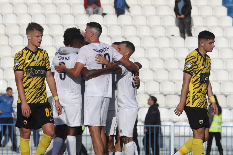 Απόλλων Σμύρνης – ΑΕΚ Β’ 1-0: Σόκαρε την «Ένωση» στο 87′ η «Ελαφρά Ταξιαρχία»