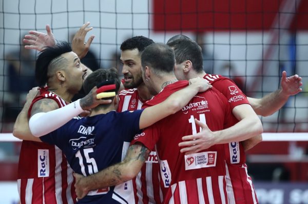 Ολυμπιακός – Μπούργκας 3-0: Άλμα πρόκρισης για τους Πειραιώτες