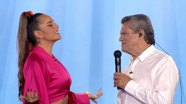 Έκλεψε τις εντυπώσεις η Ρία Ελληνίδου στο Σπίτι με το MEGA