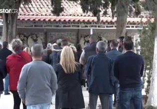 Μάνδρα: Σκηνές αρχαίας τραγωδίας στην κηδεία του 17χρονου – «Σήκω πάνω παιδί μου»