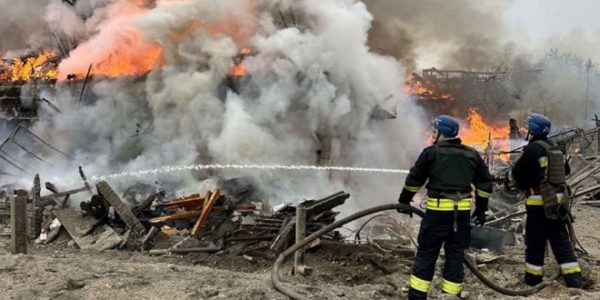 Ουκρανία: Τουλάχιστον 13 τραυματίες από πυραυλικές επιθέσεις στο Ντνίπρο