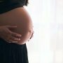 Ρωσία: Νομοσχέδιο απαγορεύει την παρένθετη μητρότητα για ξένους