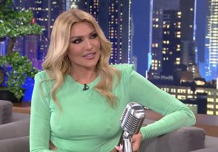 Η θρυλική εμφάνιση της Αγγελικής Ηλιάδη στην τηλεόραση – Φάνηκαν… όλα στην κάμερα