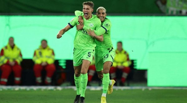 Η Βόλφσμπουργκ «δάγκωσε» τη Ντόρτμουντ (2-0)