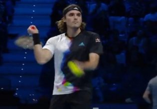 Στέφανος Τσιτσιπάς: Πέταξε το μπαλάκι στον πατέρα του και αποδοκιμάστηκε