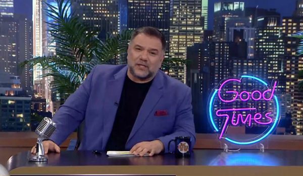 Γρηγόρης Αρναούτογλου: Ανακοίνωσε το τέλος του The 2Night Show – «Στεναχωριόμαστε…»