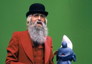 Πιερ Κάρτνερ: Πέθανε σε ηλικία 87 ετών – Ήταν παγκόσμια γνωστός με τα τραγούδια του για τα Στρουμφάκια