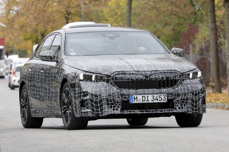 BMW Σειρά 5: Aνάμεσα σε παράδοση και καινοτομία