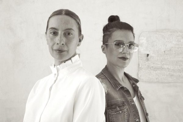 Η Βίκυ Βολιώτη στο ρόλο της Ιζαμπέλ Ρεμπώ, αδερφής του «καταραμένου» ποιητή Αρθούρου Ρεμπώ