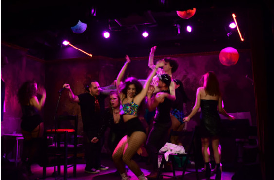 Η μουσική σκηνή του Faust μετατρέπεται στο Kabarett Katakombe με την υπογραφή της Βίκυς Βολιώτη