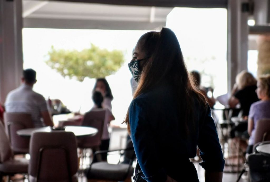 Εργασία: Οικονομική ανασφάλεια και φόβο ανεργίας αφήνει η πανδημία στους εργαζόμενους