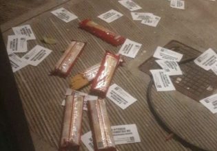 Παρέμβαση Ρουβίκωνα στο σπίτι του Γεωργιάδη με τρικάκια και μακαρόνια – Τον Τσίπρα «ενοχοποιεί» ο υπουργός