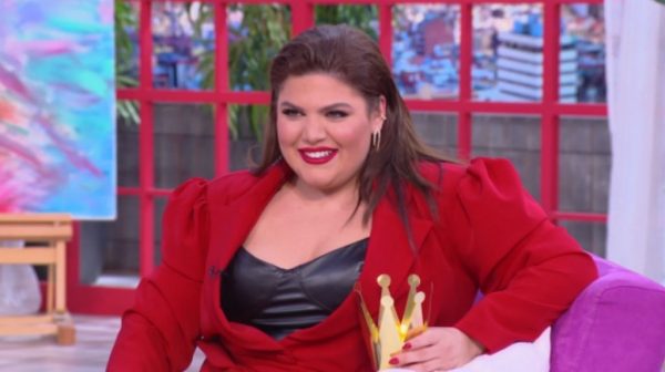 Δανάη Μπάρκα: Γενέθλια για την παρουσιάστρια – Η έκπληξη των συνεργατών της και η συγκίνηση on air