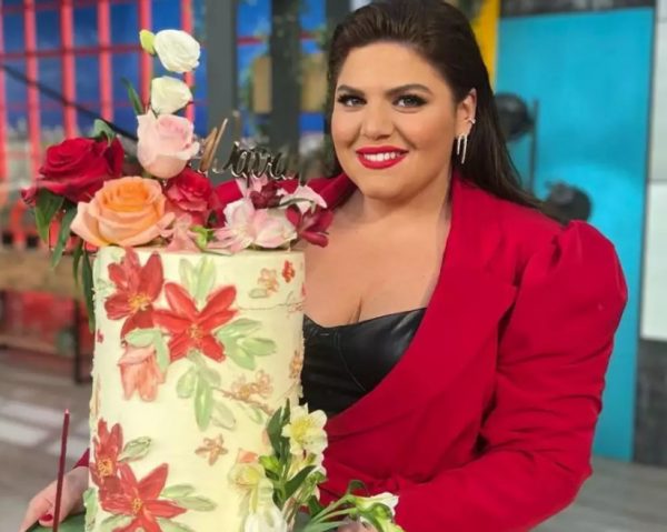 Δανάη Μπάρκα: Έγινε 30 χρόνων και το γιόρτασε πανηγυρικά με τους επώνυμους φίλους της