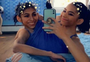 Σιαμαίες 21 ετών, μιλούν για την κοινή τους ζωή: Η Κάρμεν έχει αγόρι, η Λουπίτα είναι ασεξουέλ