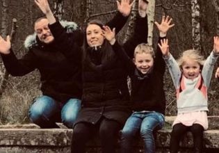 Οικογενειακή τραγωδία: Πέθαναν με 4 εβδομάδες διαφορά – Ξεψύχησε στο πλευρό της