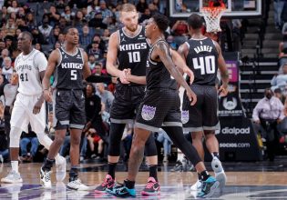Απτόητοι οι Κίνγκς «πάτησαν» με 130-112 και τους Σπερς