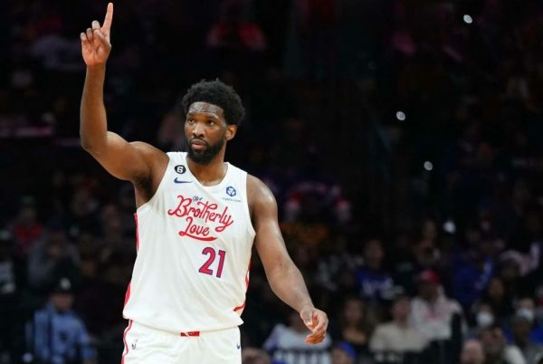 «Μυθικός» Εμπίντ, διέλυσε τους Τζαζ με 59 πόντους