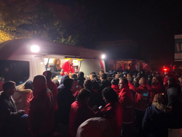 Τουρκία: Η στιγμή που «χτυπά» ο Εγκέλαδος – Δεκάδες τραυματίες, ζημιές και τροχαία