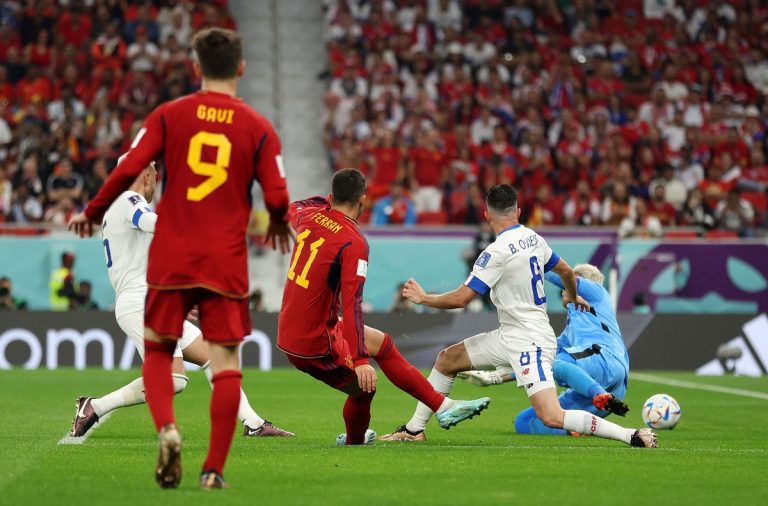 Ο εφιάλτης του Κέιλορ Νάβας – Έσπευσαν να τον παρηγορήσουν οι Ισπανοί