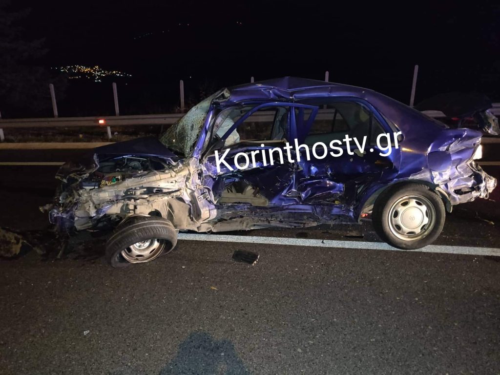 Κόρινθος: Σοβαρό τροχαίο στην εθνική οδό - Οδηγός έπεσε πάνω σε αυτοκίνητο που είχε τρακάρει