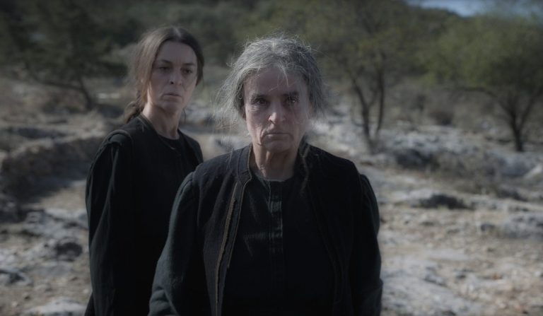 Η Καρυοφυλλιά Καραμπέτη γίνεται «Η Φόνισσα» του Αλέξανδρου Παπαδιαμάντη στη νέα ταινία της Εύας Νάθενα