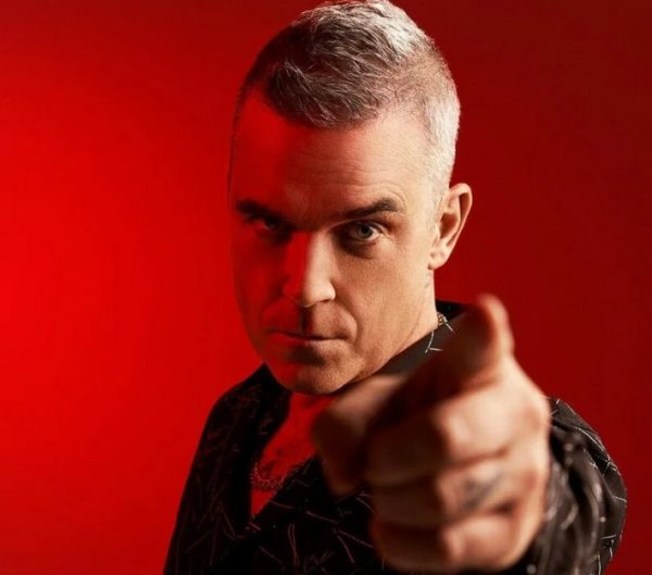 Ρόμπι Γουίλιαμς: Τι απαντά στους επικριτές του για τη συναυλία του στο Κατάρ