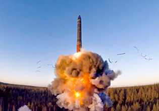 Ρωσία: «Μια στο καρφί και μια στο πέταλο» χτυπάει η Μόσχα για τα πυρηνικά