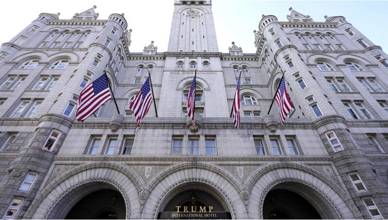 Τραμπ: Ξένες κυβερνήσεις ξόδευαν αλόγιστα στο ξενοδοχείο του – Αποκαλυπτικά έγγραφα